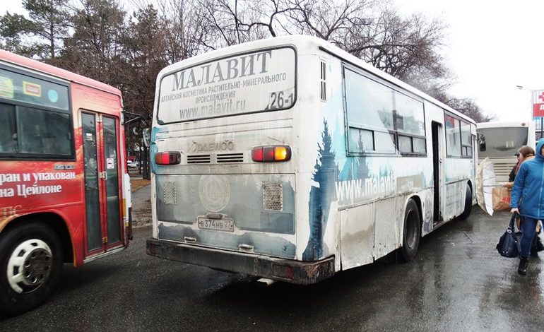 Непристойные баннеры, заклеенные автобусы и реклама банков: от чего УФАС защищает хабаровчан