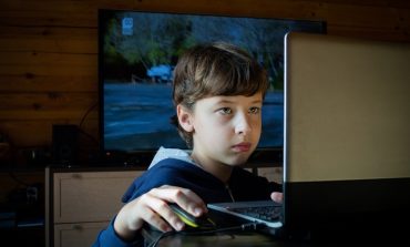 Как киберволонтёры учат родителей спасать детей в интернете