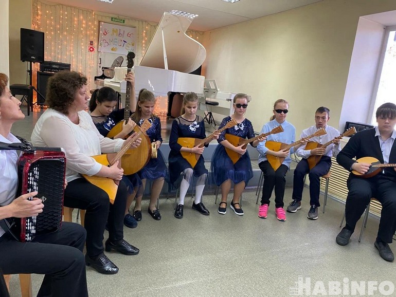 Музыка без границ: инклюзивный концерт в детской школе искусств Хабаровска