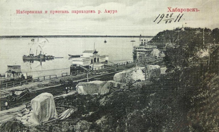«Где шумит седой волной Амур-река город вырос не на год, а на века»: старый Хабаровск на рубеже веков