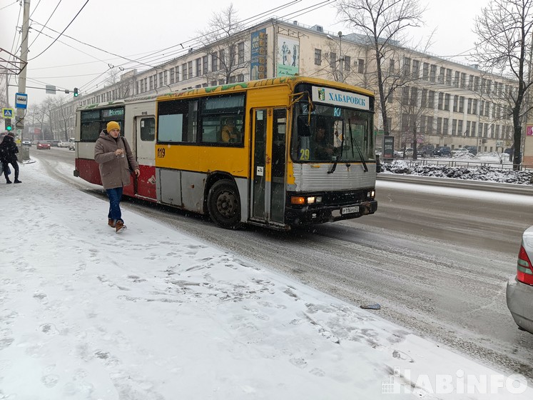 Мэра Хабаровска возмутил рост цен за проезд в автобусах
