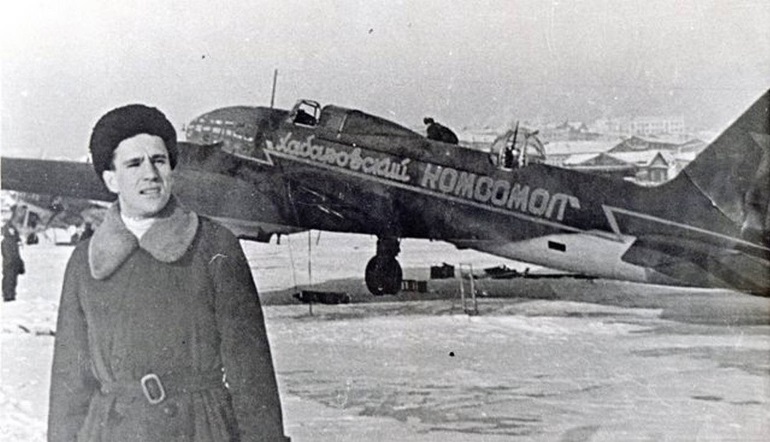 «В далёкий край товарищ улетает»: эскадрилья «Хабаровский комсомол» в боях за Родину