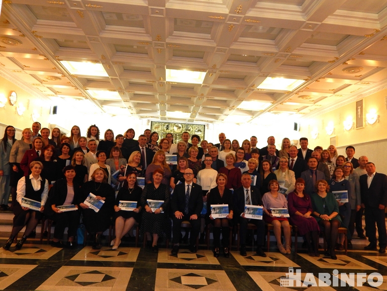 «На передовой с COVID-19» и награждение лучших врачей в Хабаровске